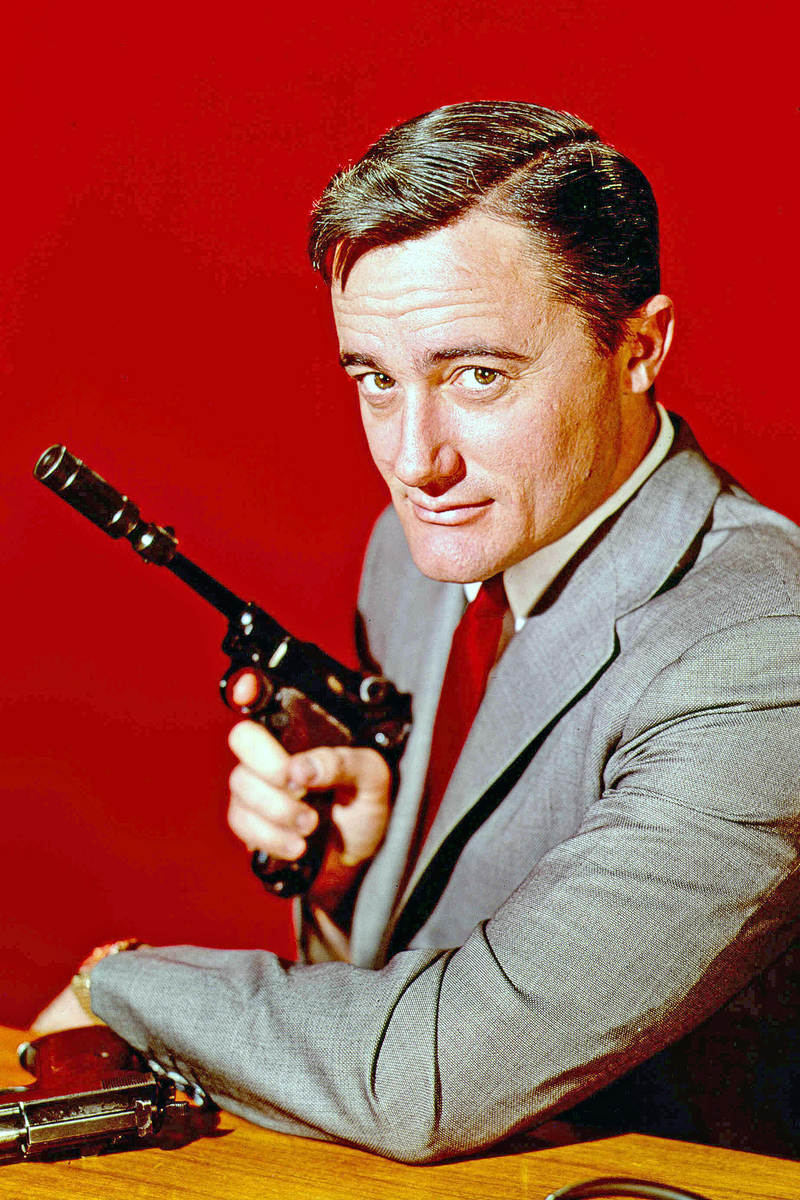 Illustration for article titled Robert Vaughn 1932-2016
